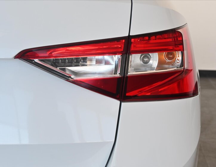 Škoda Superb Kombi 2,0 l 110 kw