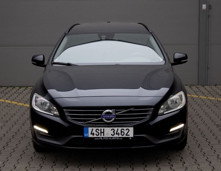 Volvo V60 3