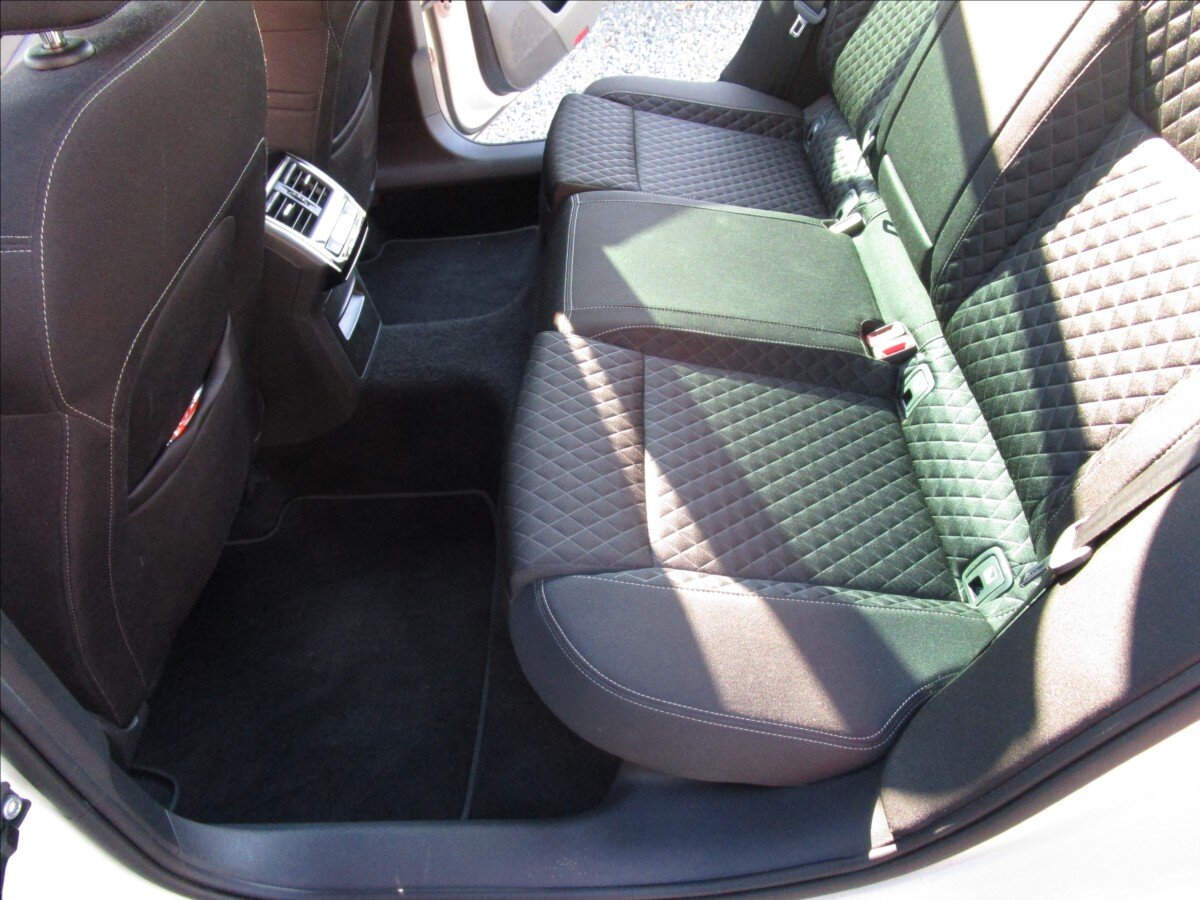 Škoda Superb Kombi 1,8 l 132 kw