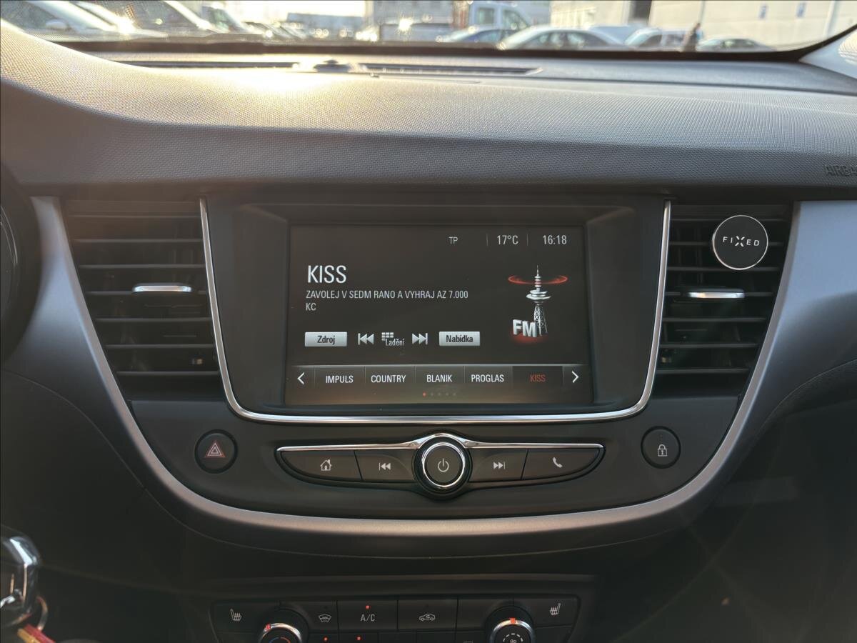 Opel Crossland SUV / Terénní 1,2 l 96 kw