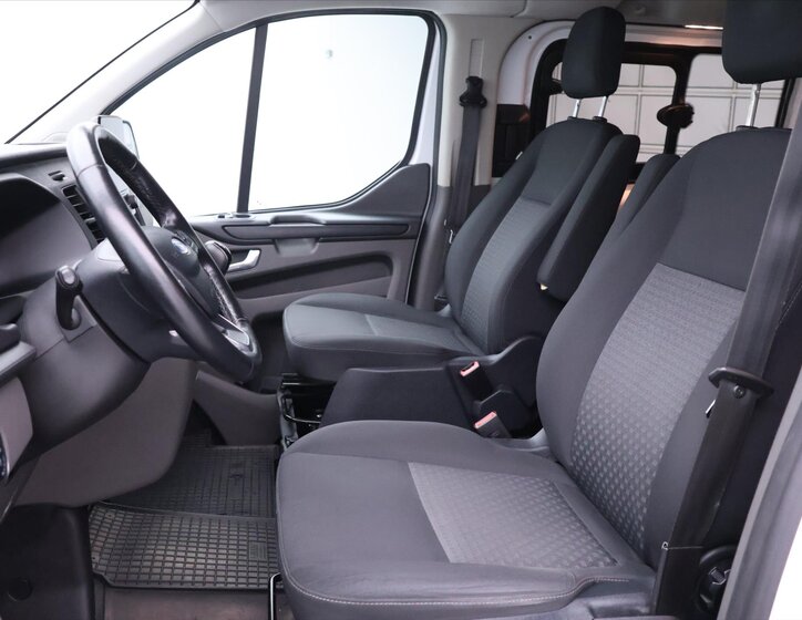 Ford Transit Custom Kombi 2,0 l 96 kw