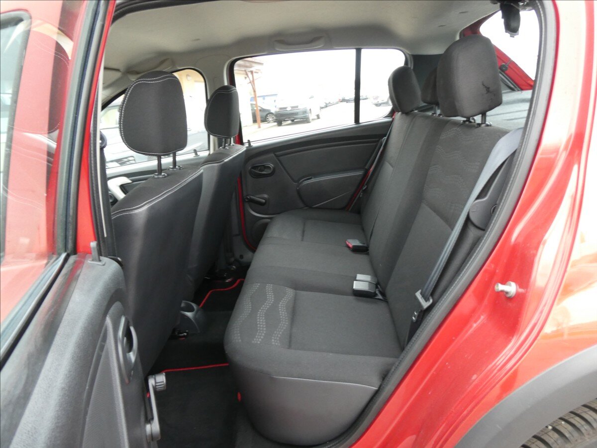 Dacia Sandero Hatchback 1,6 l 64 kw