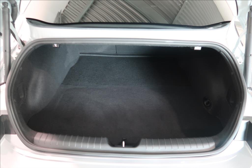 Hyundai Ioniq 6 Sedan / Limuzína 0,0 239 kw
