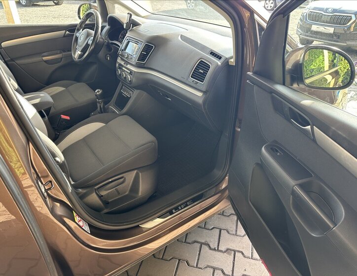 Volkswagen Sharan MPV 2,0 l 130 kw