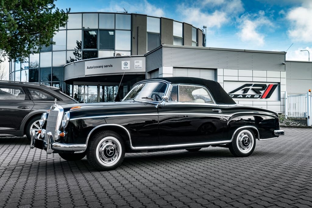 Mercedes-Benz 220 Kabriolet 2,2 l 78 kw