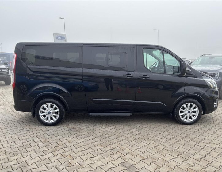 Ford Tourneo Custom Kombi 2,0 l 125 kw