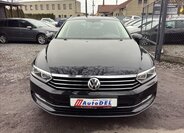 Volkswagen Passat 9