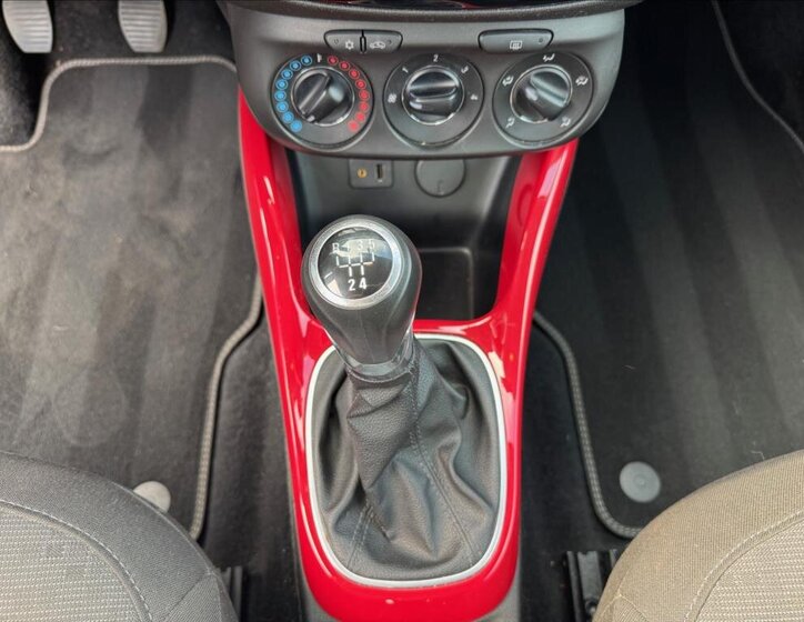 Opel Adam Hatchback 1,4 l 64 kw