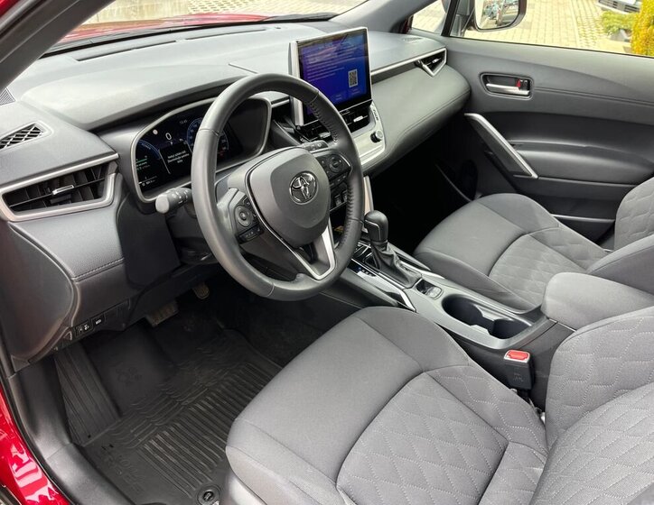 Toyota Corolla Cross SUV / Terénní 1,8 l 72 kw