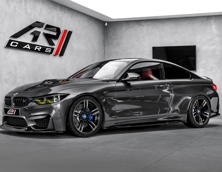 BMW M4 Kupé 3,0 l 331 kw