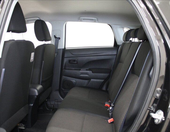 Mitsubishi ASX SUV / Terénní 1,6 l 86 kw