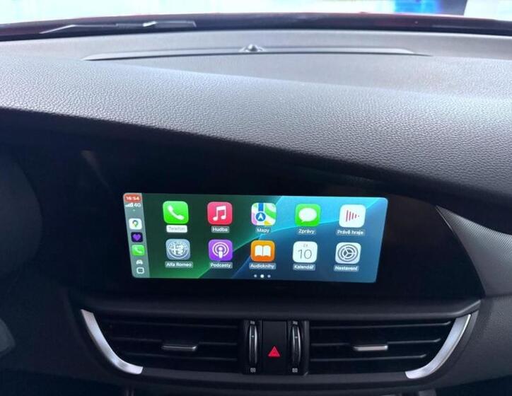 Alfa Romeo Giulia 12