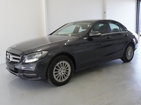 Mercedes-Benz Třídy C Sedan / Limuzína 1,6 l 115 kw