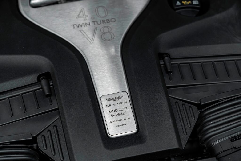 Aston Martin Ostatní SUV 4,0 l 405 kw