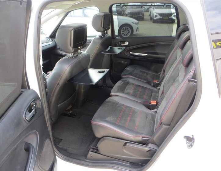 Ford S-MAX MPV 2,2 l 147 kw