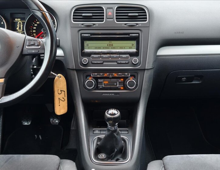 Volkswagen Golf Hatchback 1,6 l 77 kw