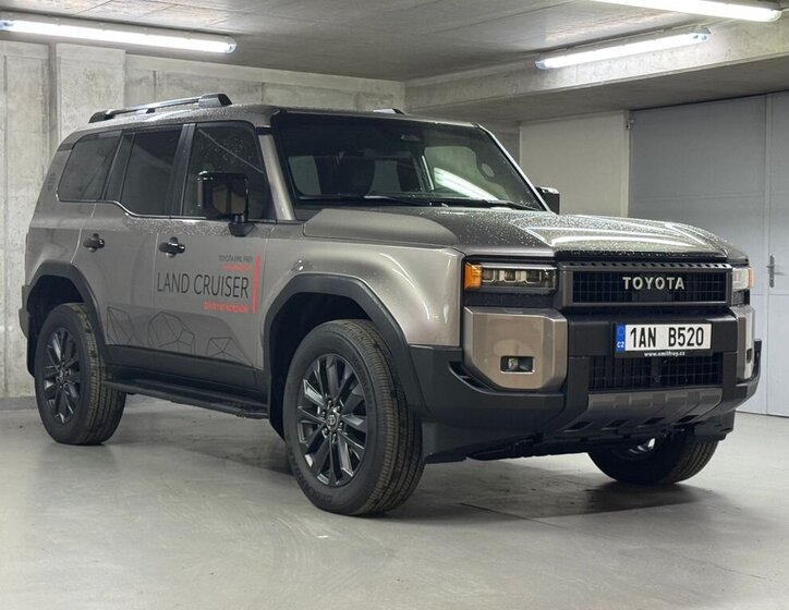 Toyota Land Cruiser SUV / Terénní 2,8 l 150 kw
