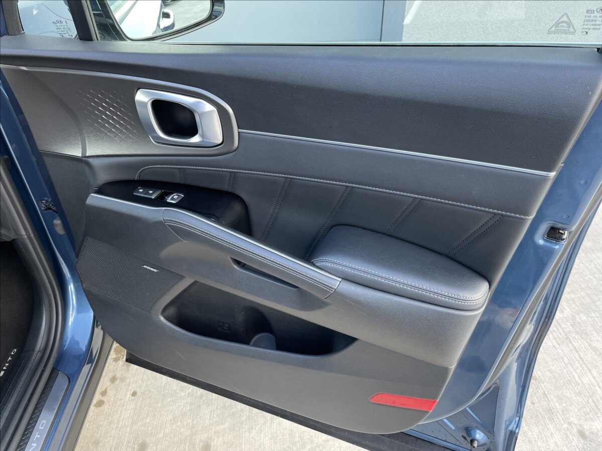 KIA Sorento SUV / Terénní 2,2 l 148 kw