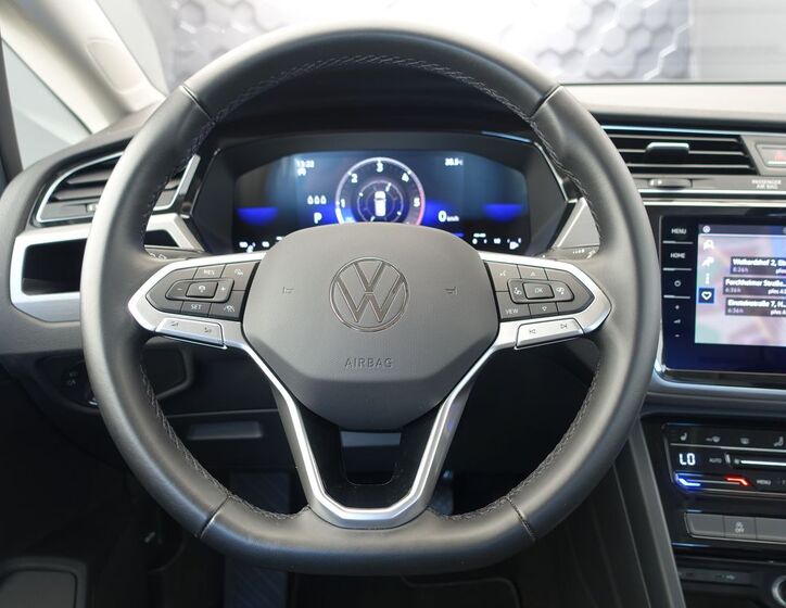 Volkswagen Touran 10