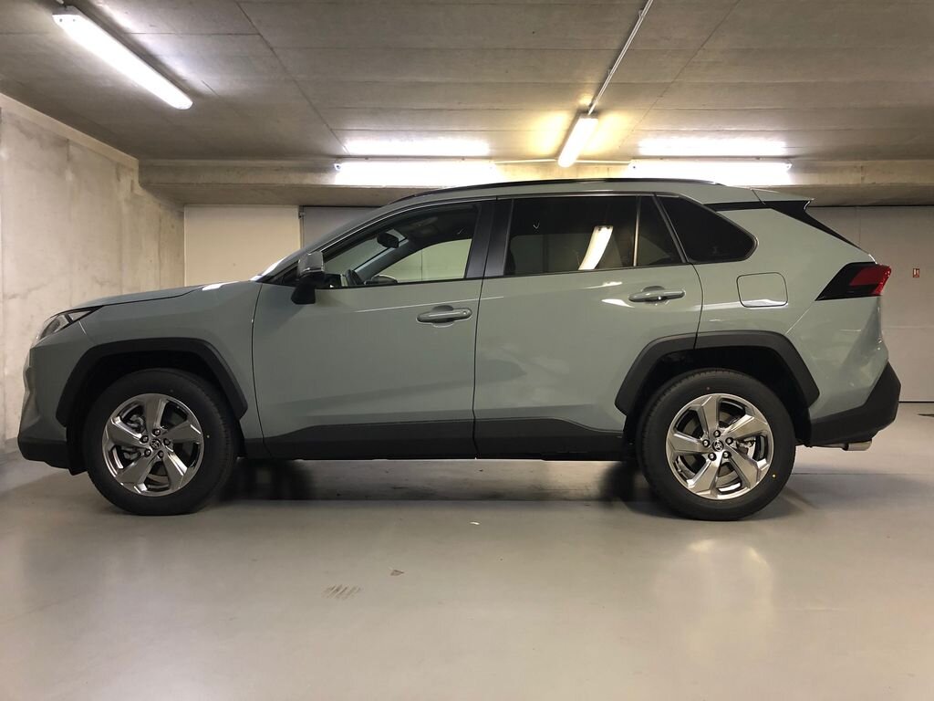 Toyota RAV4 SUV 2,5 l 163 kw