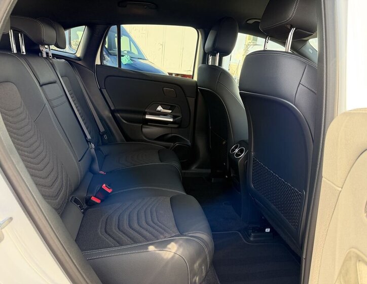 Mercedes-Benz EQA Kombi 0,0 140 kw