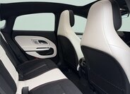 Mercedes-Benz CLA Sedan / Limuzína 1,3 l 120 kw