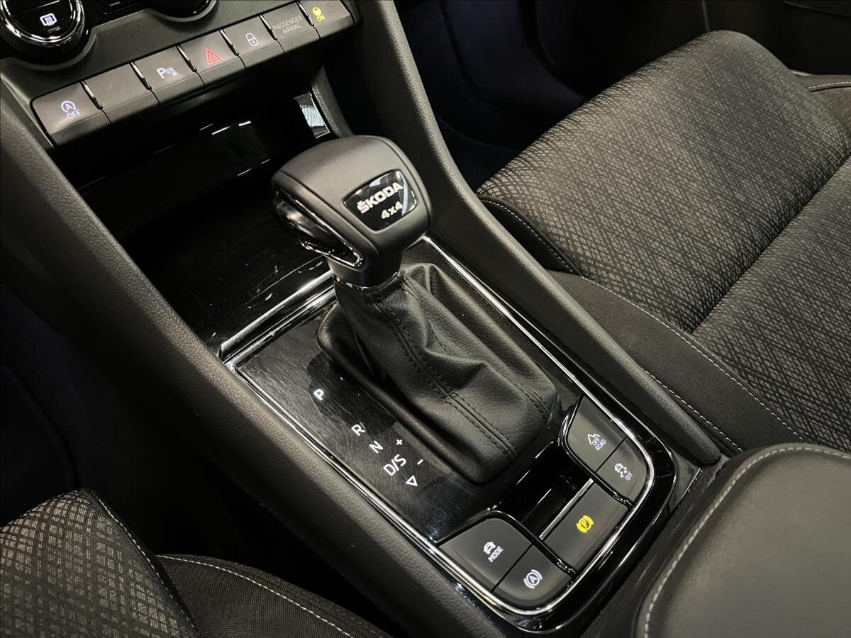 Škoda Karoq SUV / Terénní 2,0 l 110 kw