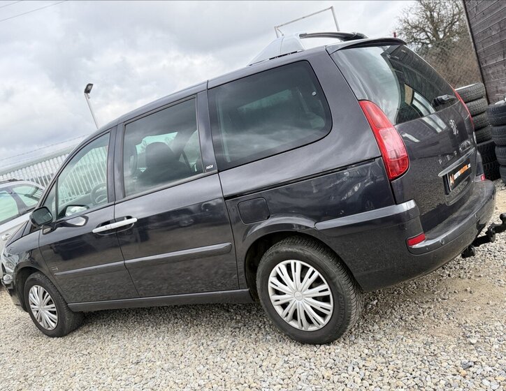 Peugeot 807 MPV 2,2 l 94 kw