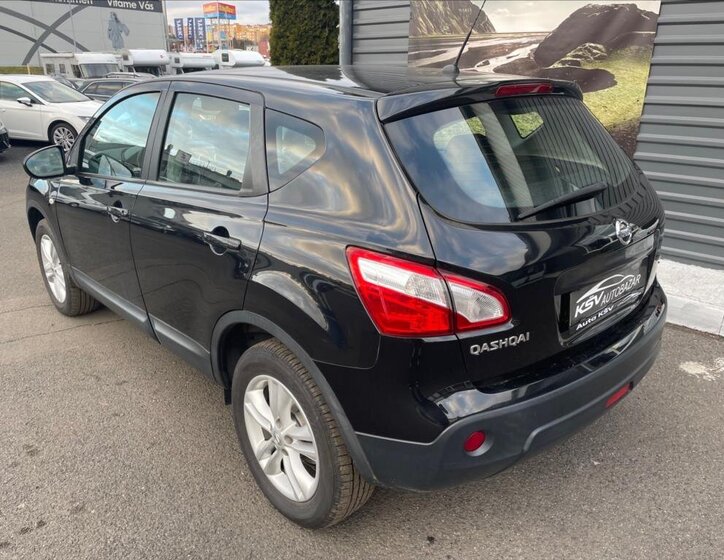 Nissan Qashqai SUV / Terénní 2,0 l 110 kw