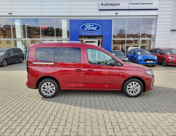 Ford Tourneo Connect 5