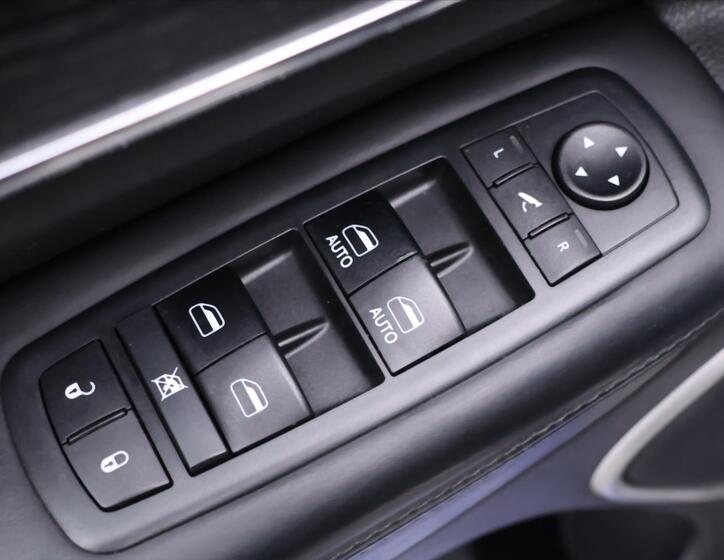 Jeep Grand Cherokee 15