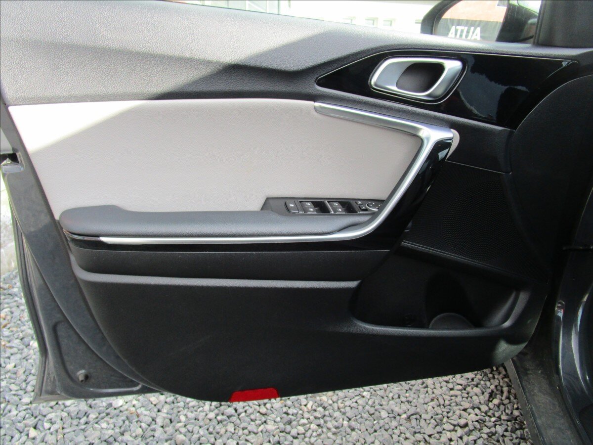 KIA Ceed Hatchback 1,4 l 103 kw