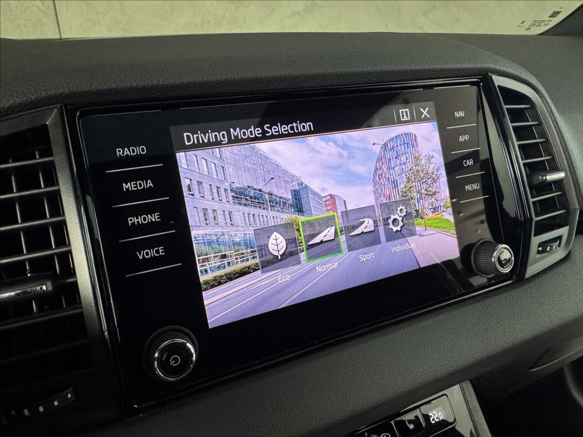 Škoda Karoq SUV / Terénní 2,0 l 85 kw