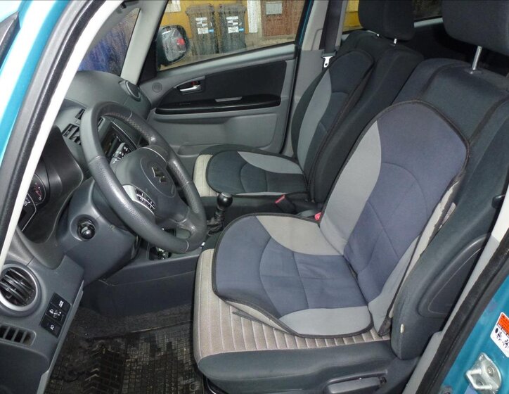 Suzuki SX4 Hatchback 1,9 l 88 kw