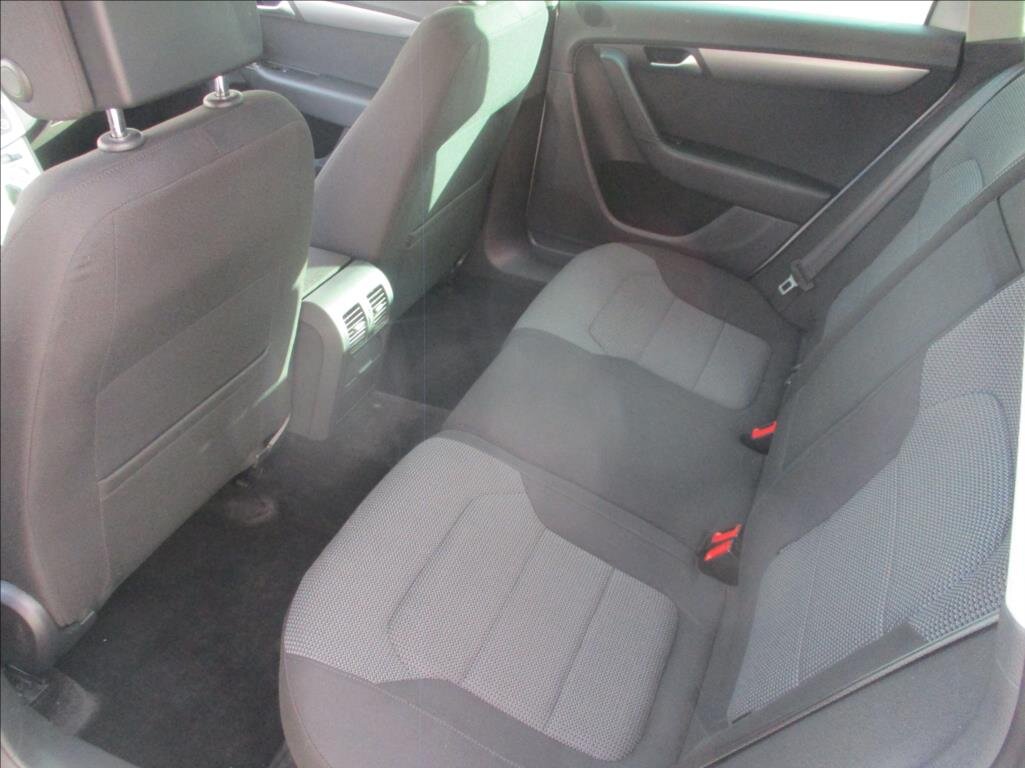 Volkswagen Passat Kombi 1,4 l 90 kw