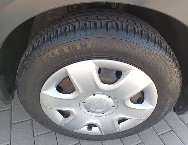 Škoda Roomster Kombi 1,2 l 63 kw