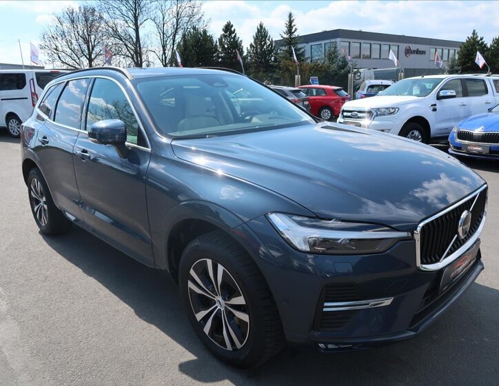 Volvo XC60 SUV / Terénní 2,0 l 145 kw