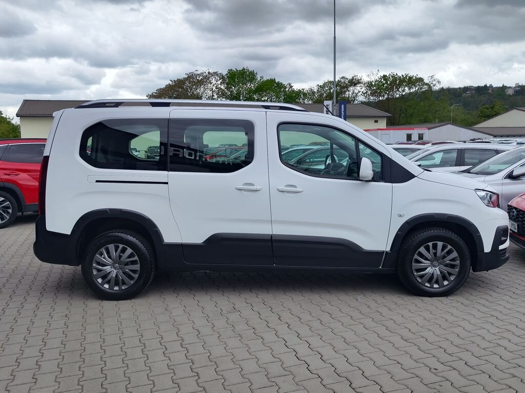 Peugeot Rifter MPV 1,5 l 75 kw
