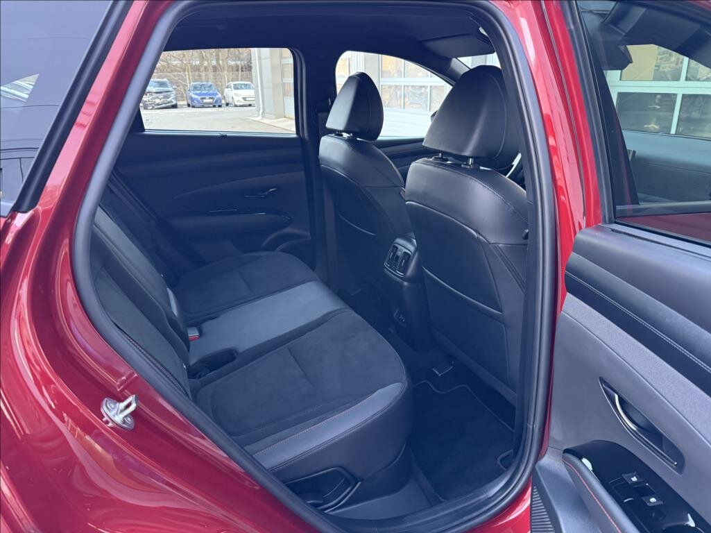 Hyundai Tucson SUV 1,6 l 158 kw