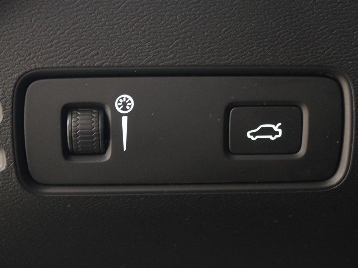 Volvo XC40 SUV 1,5 l 115 kw