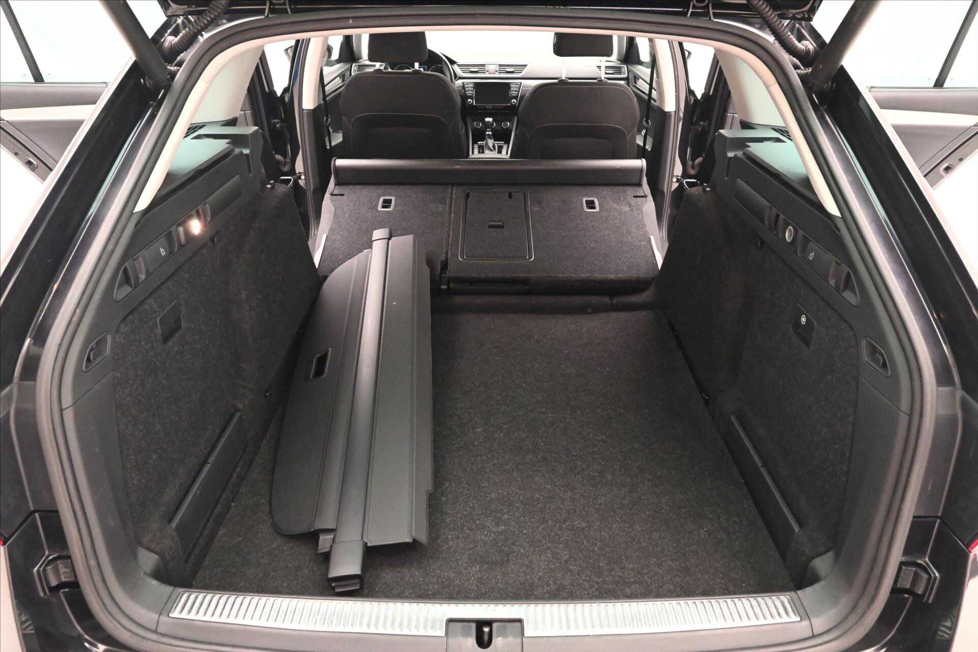 Škoda Superb Kombi 2,0 l 110 kw