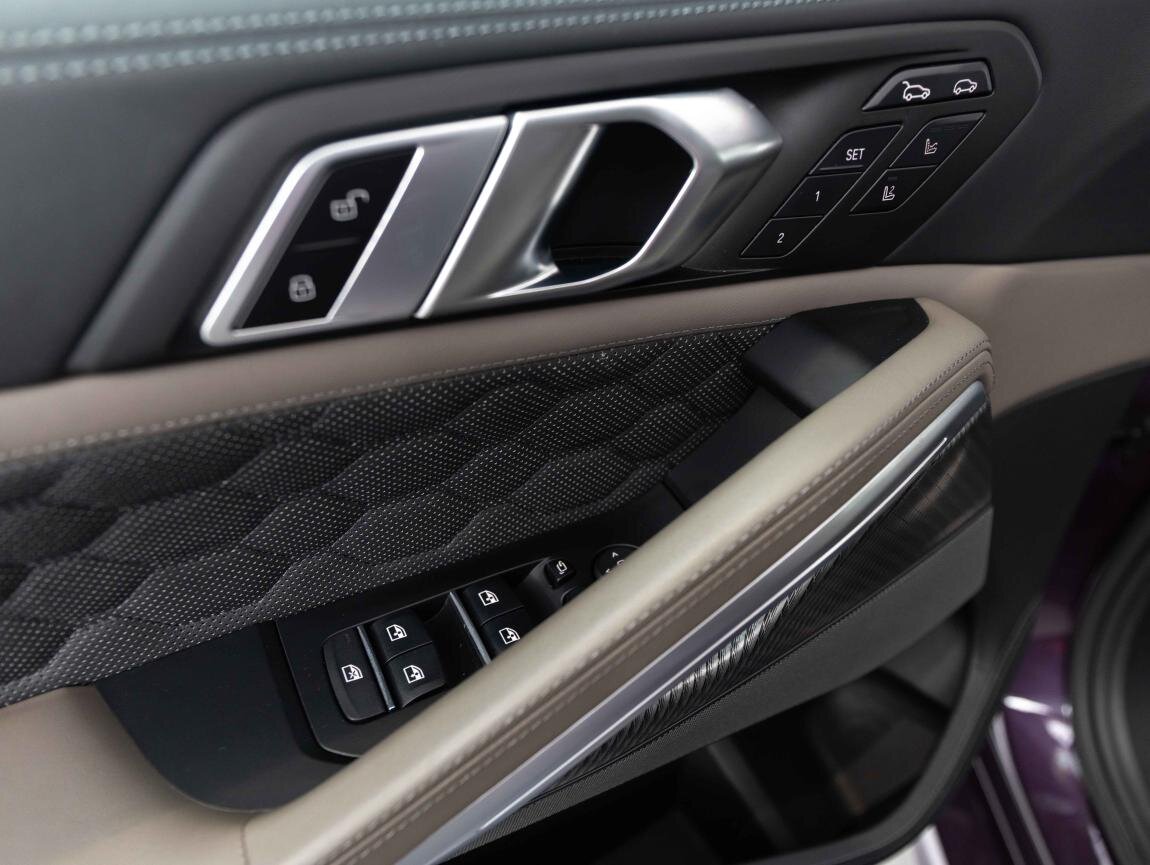 BMW X6 SUV 4,4 l 460 kw