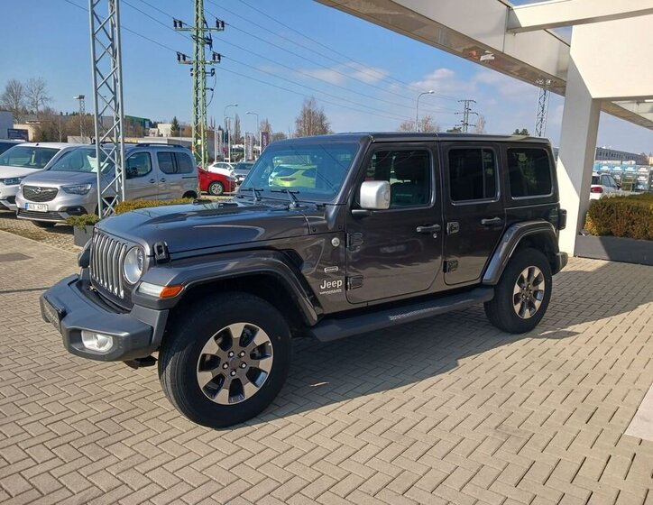 Jeep Wrangler 2