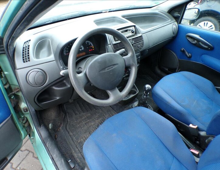 Fiat Punto Hatchback 1,2 l 44 kw