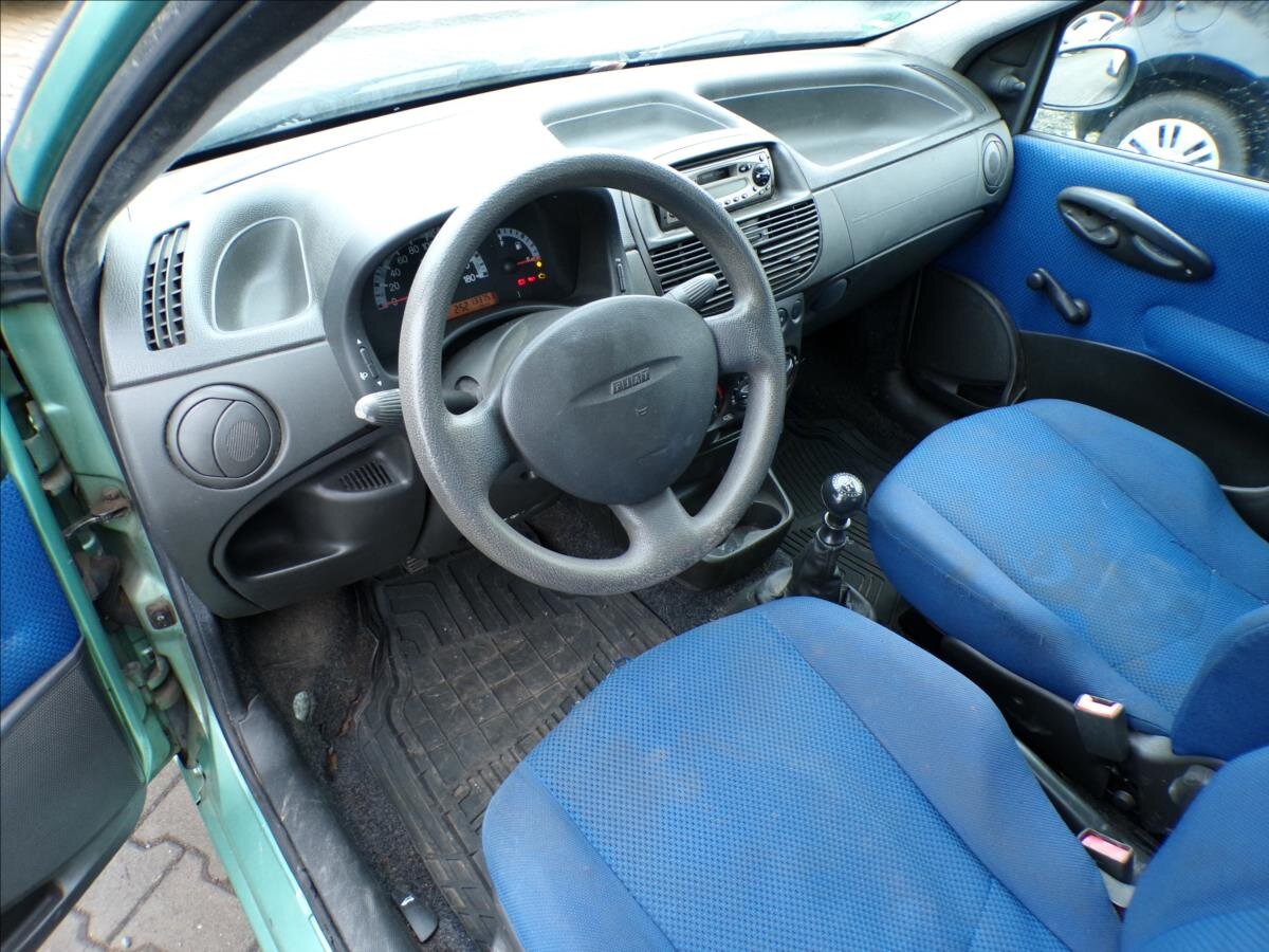 Fiat Punto Hatchback 1,2 l 44 kw