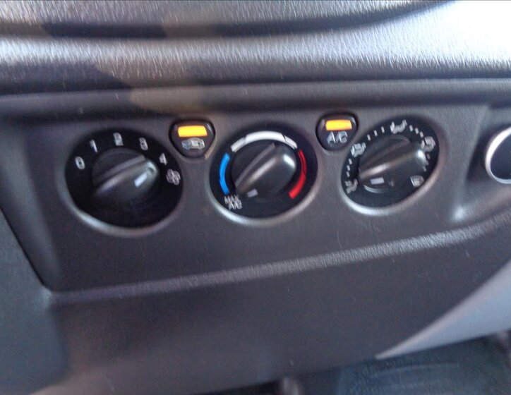 Ford Transit Ostatní 2,0 l 77 kw