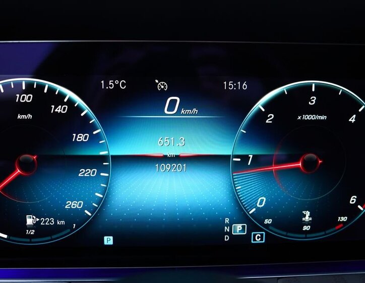 Mercedes-Benz Třídy E Sedan 2,0 l 143 kw