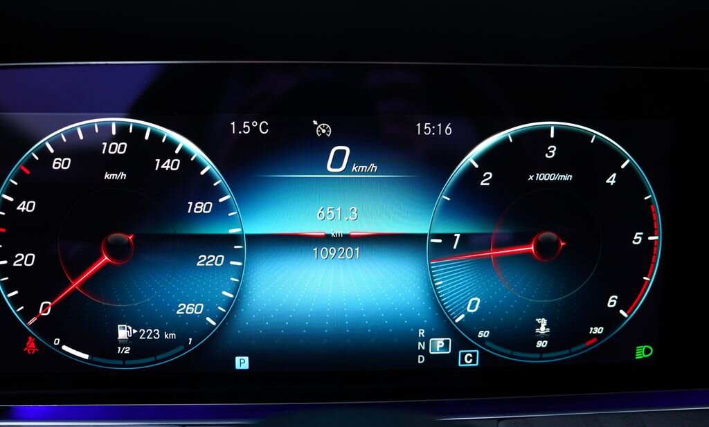 Mercedes-Benz Třídy E Sedan 2,0 l 143 kw