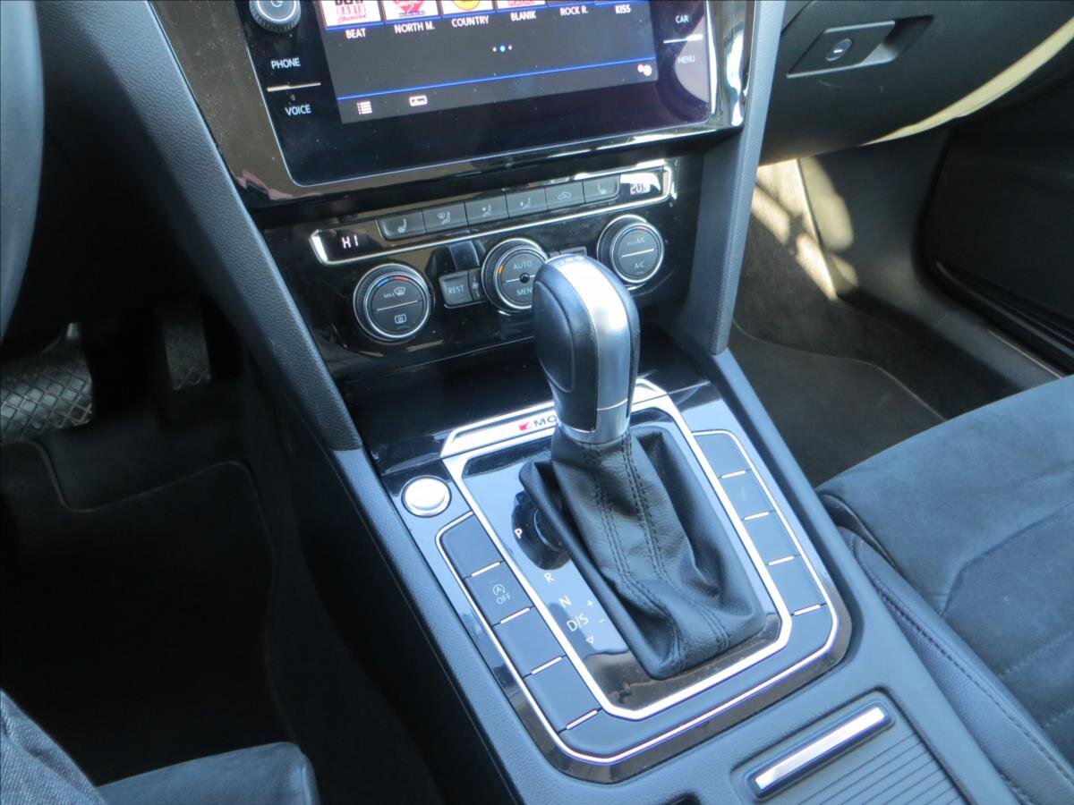 Volkswagen Passat Kombi 2,0 l 140 kw