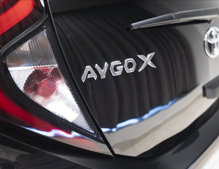 Toyota Aygo Hatchback 998,0 53 kw